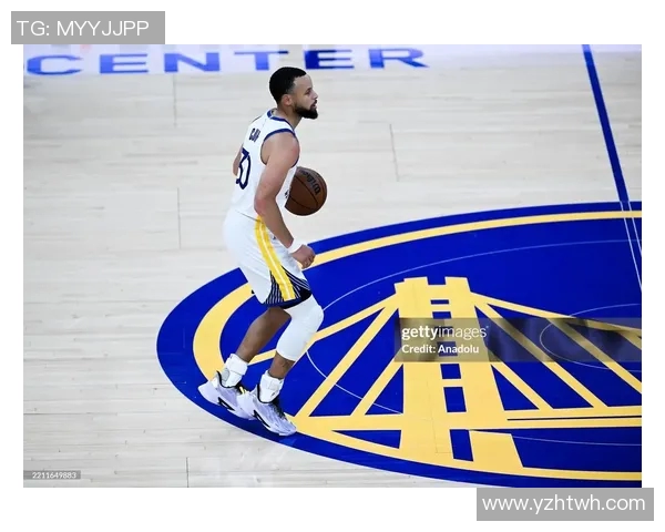 勇士在季后赛激战中以3比2战胜火箭展现强大实力与团队默契